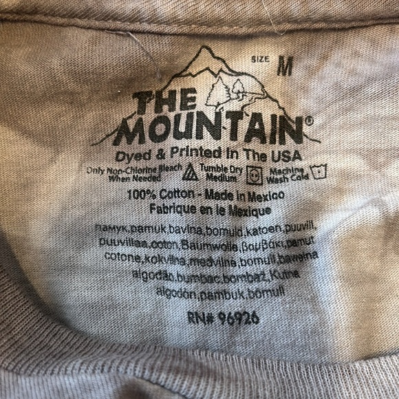 The Mountain Pack of White Wolves Howling Long Sleeve Top - Picture 5 of 5